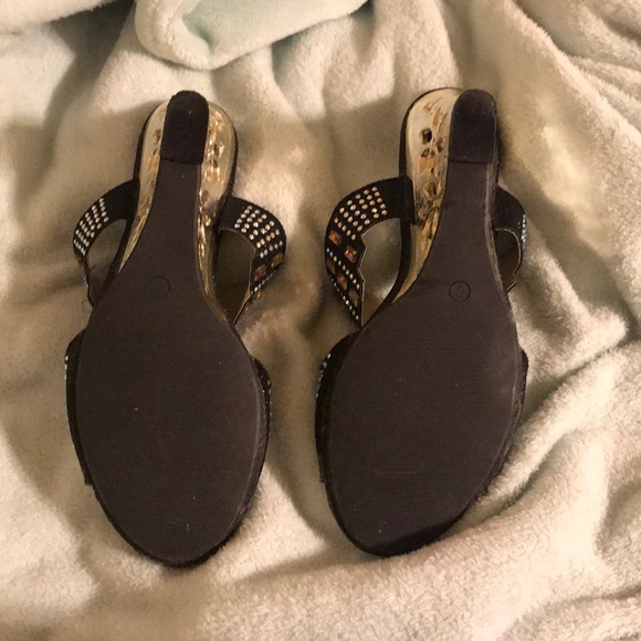 Embellished black sandals - Picture 3 of 4